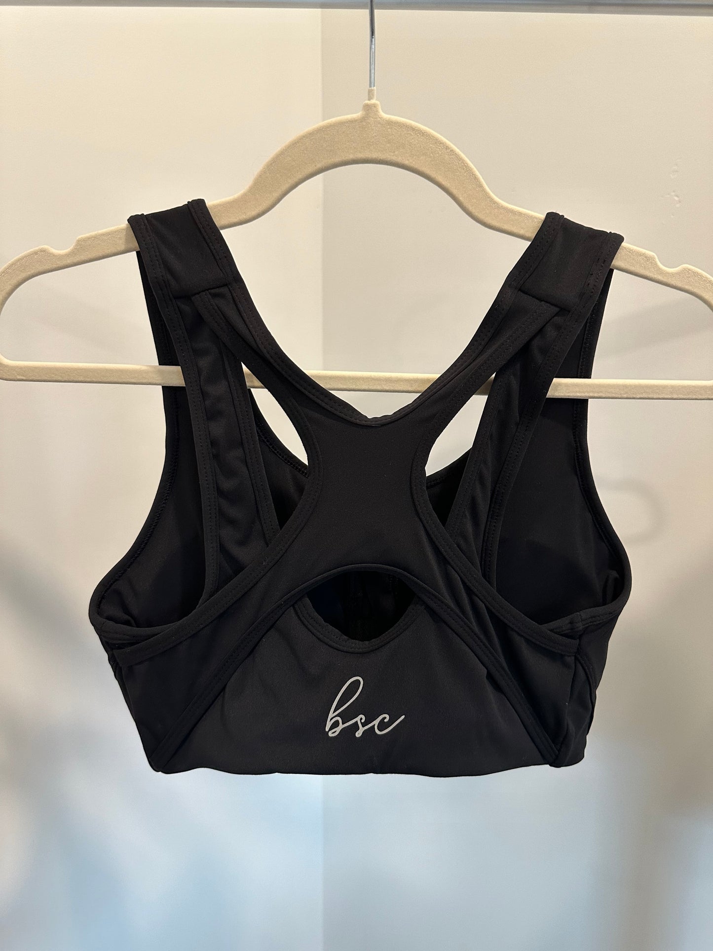 New Distance Zip Front Sports Bra