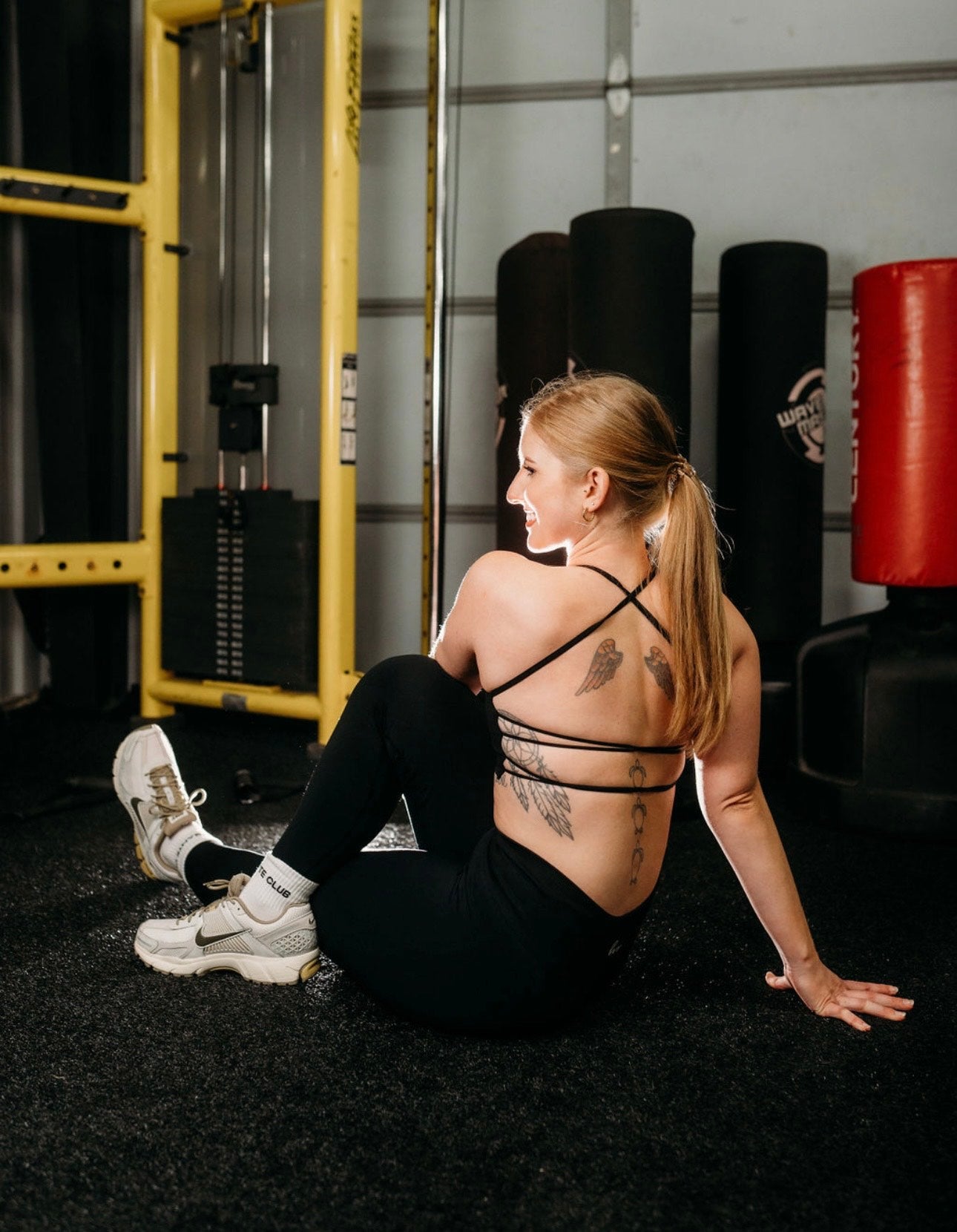 Seamless Strappy Back Sports Bra