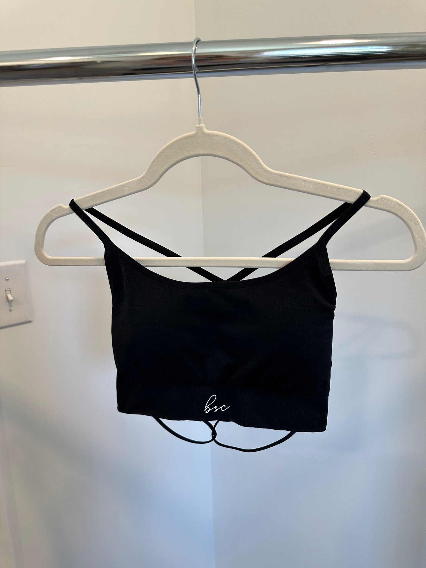 Seamless Strappy Back Sports Bra